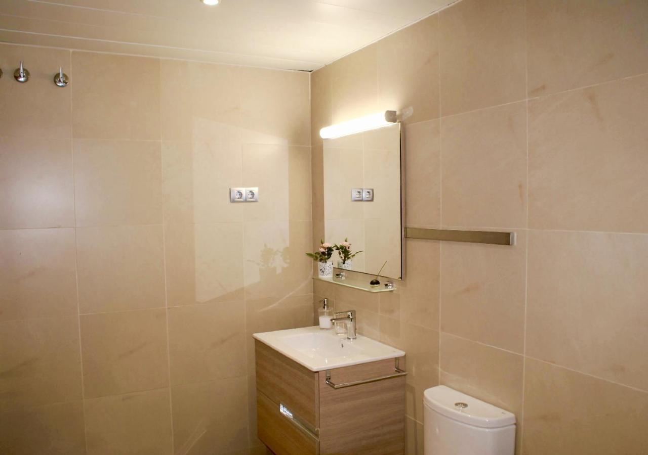 Carmed Homely Apartment By Hlclub Agency Vilanova i la Geltru Luaran gambar